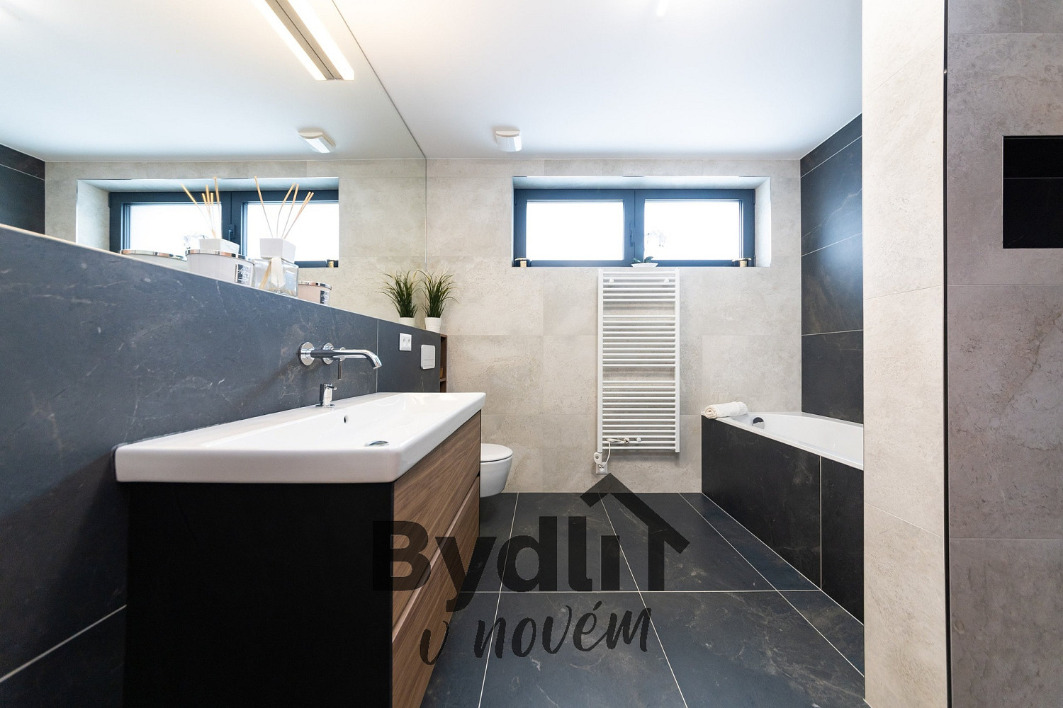 Prodej domu 192 m² s pozemkem 959 m² – fotografie 2