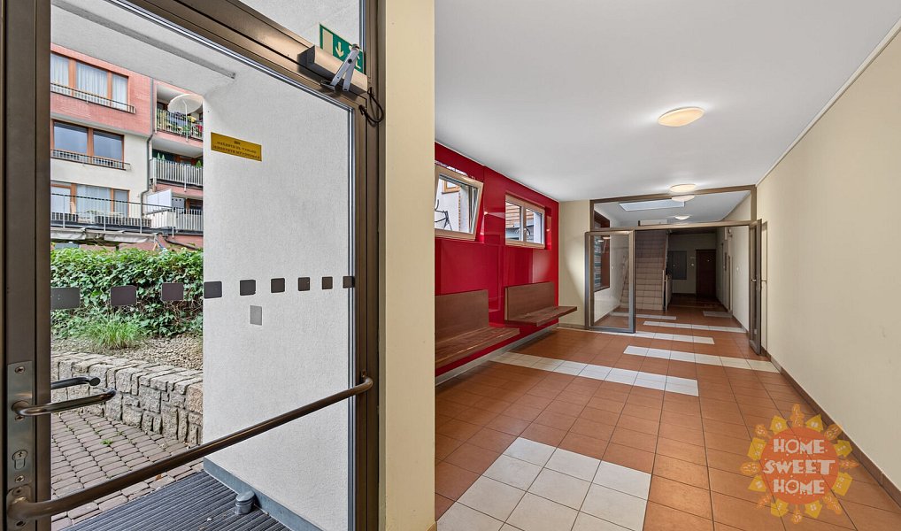 Pronájem bytu 2+kk 50 m², Praha – náhled fotky 15