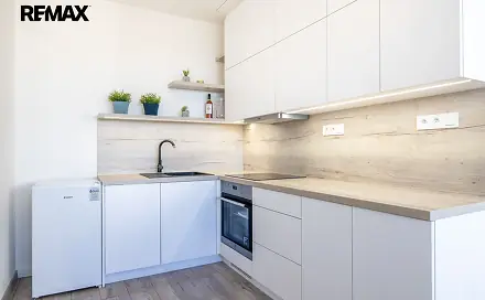 Prodej bytu 2+kk 52 m², Limuzská, Praha 10 - Strašnice