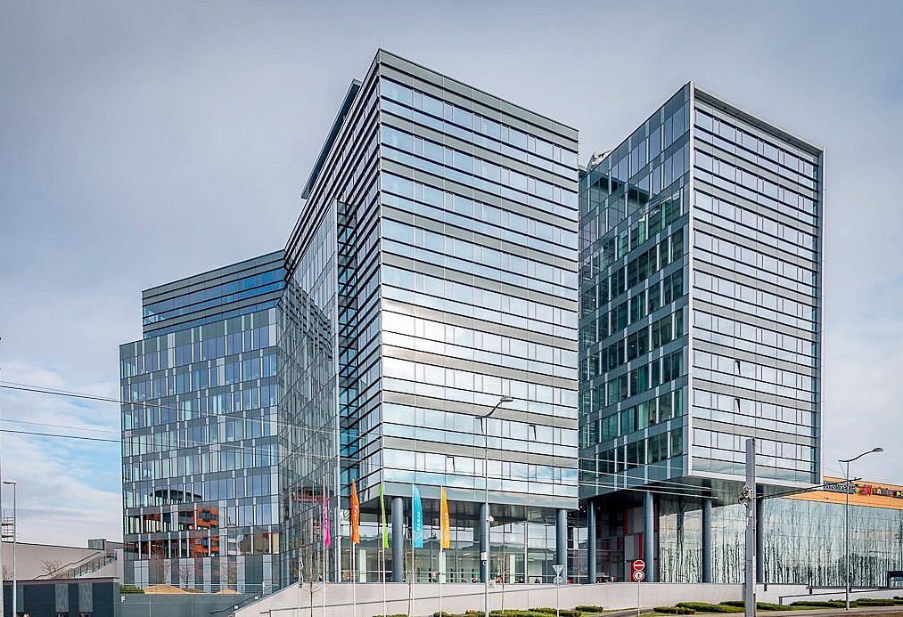 Pronájem kanceláře 548 m²