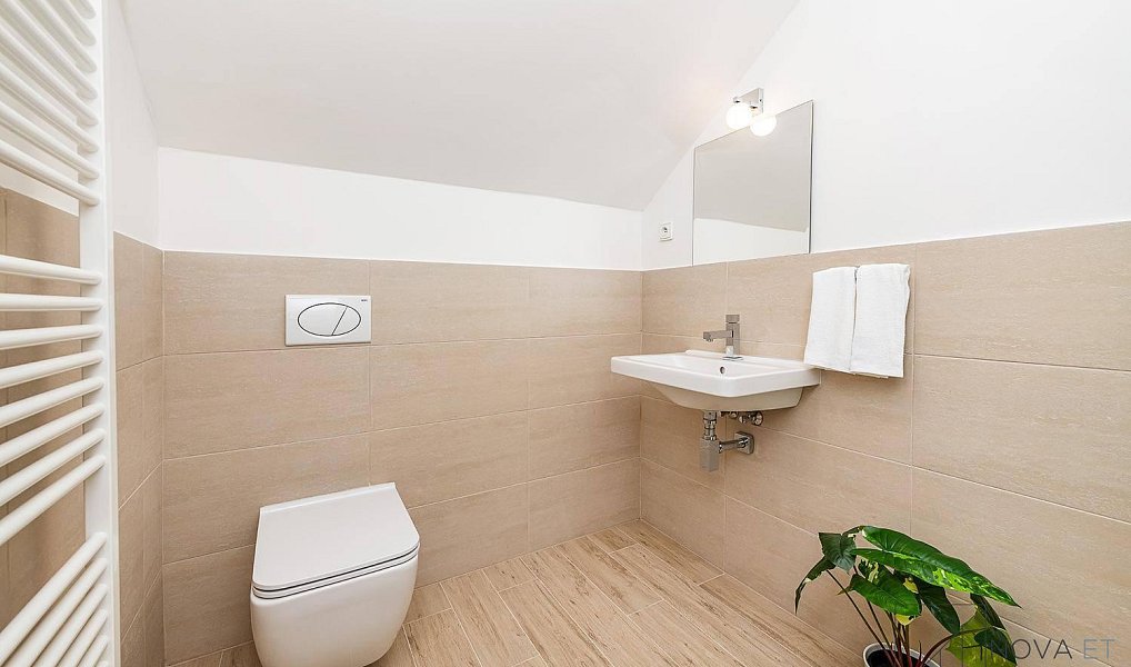 Prodej bytu 3+1 117 m², Praha – náhled fotky 27