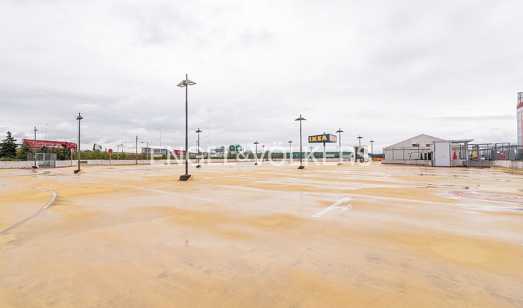 Pronájem komerčního objektu (jiného typu) 4 500 m², Praha – náhled fotky 3