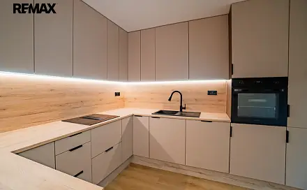 Prodej bytu 4+1 77 m², Habrová, Teplice - Nová Ves
