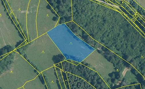 Prodej pole 3 083 m², Vsetín