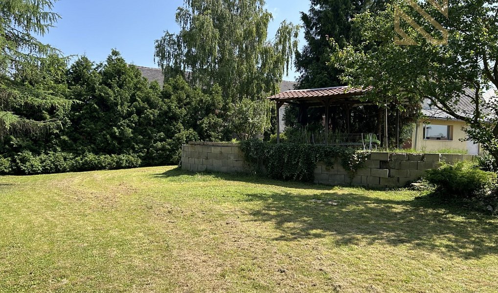 Prodej domu 196 m² s pozemkem 1 929 m², Lukavec – náhled fotky 10