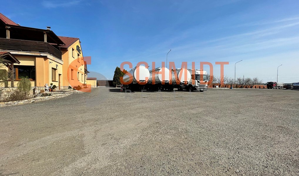 Prodej obchodních prostor 180 m², Břeclav – náhled fotky 8