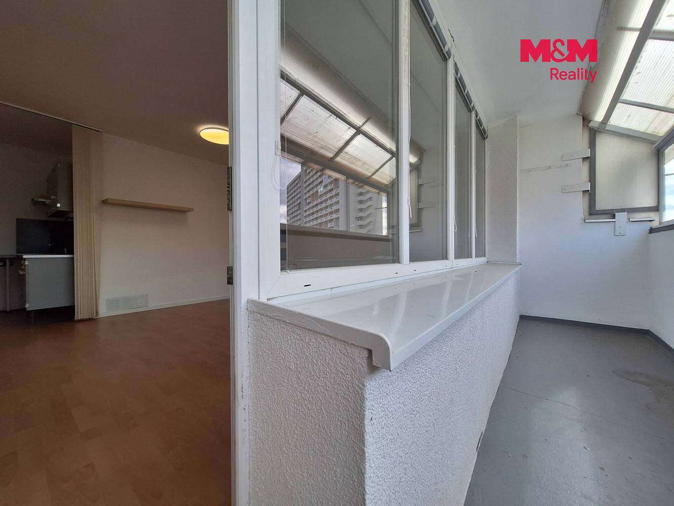 Pronájem bytu 1+kk 30 m² – fotografie 3