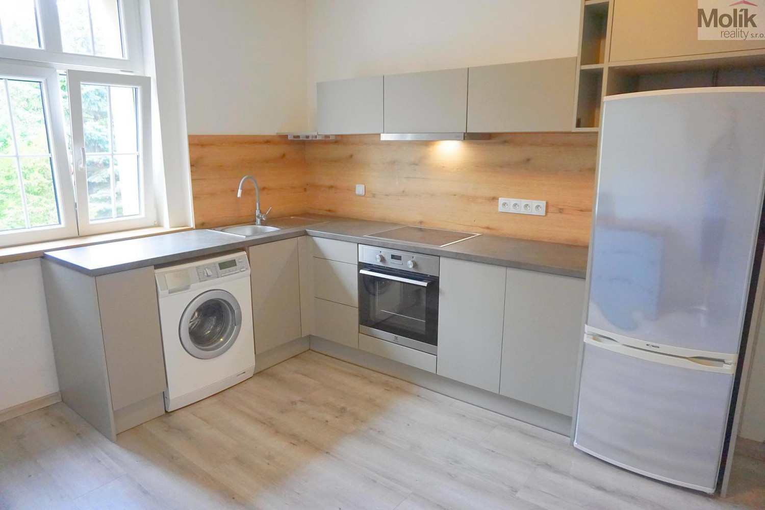 Pronájem bytu 1+1 36 m² — photo 2