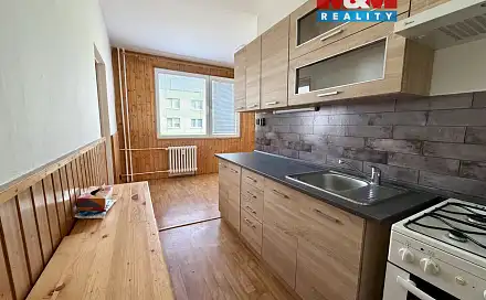 Pronájem bytu 2+1 61 m², Ostrov, Žatec, okres Louny