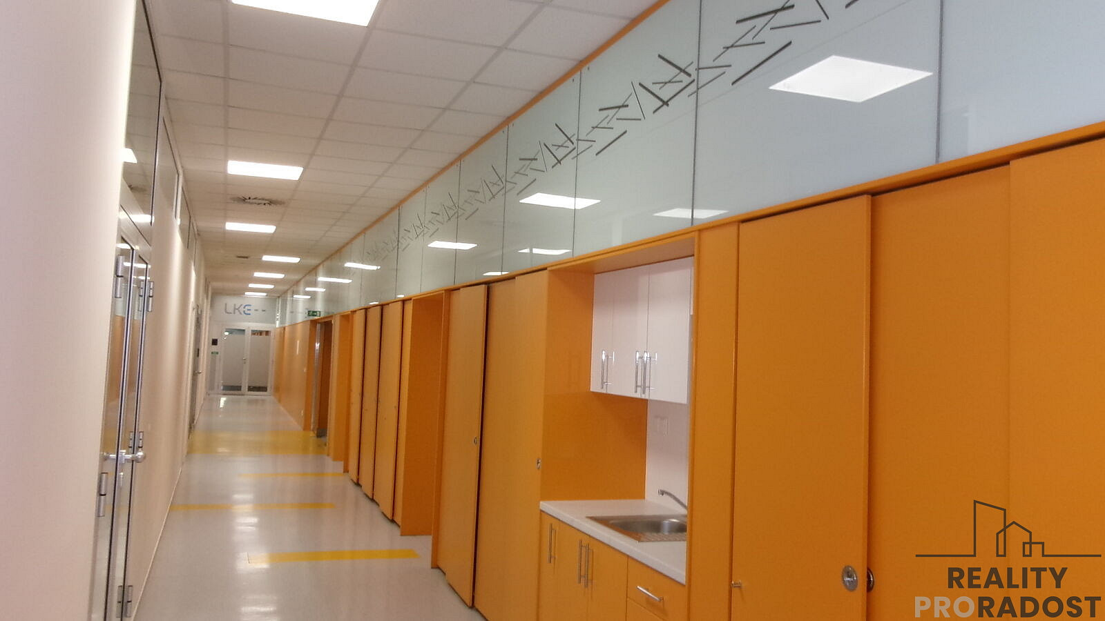 Pronájem kanceláře 35 m² – pohled 4