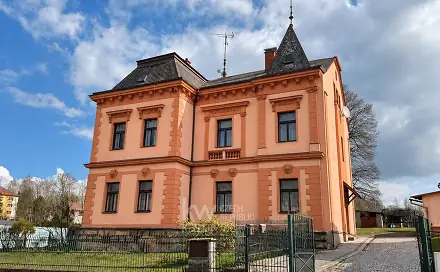 Prodej domu 434 m² s pozemkem 2 176 m², Nádražní, Jilemnice, okres Semily