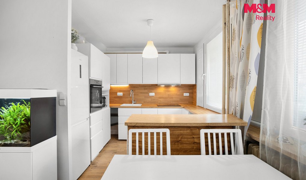 Prodej bytu 3+1 60 m², Slaný – náhled fotky 2
