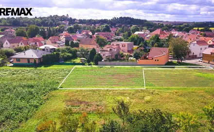 Prodej stavebního pozemku 1 013 m², Dobřichov, okres Kolín