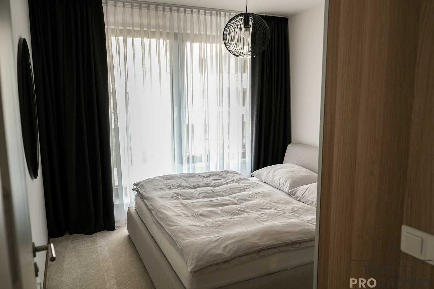 Pronájem bytu 3+kk 86 m² — photo 2