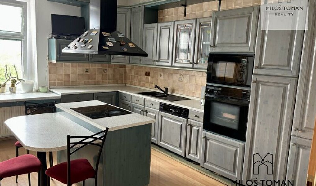Prodej domu 250 m² s pozemkem 410 m², Klatovy – náhled fotky 4