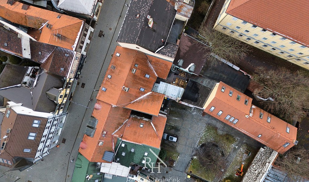 Prodej nájemního domu, činžáku 935 m², Kladno – náhled fotky 32