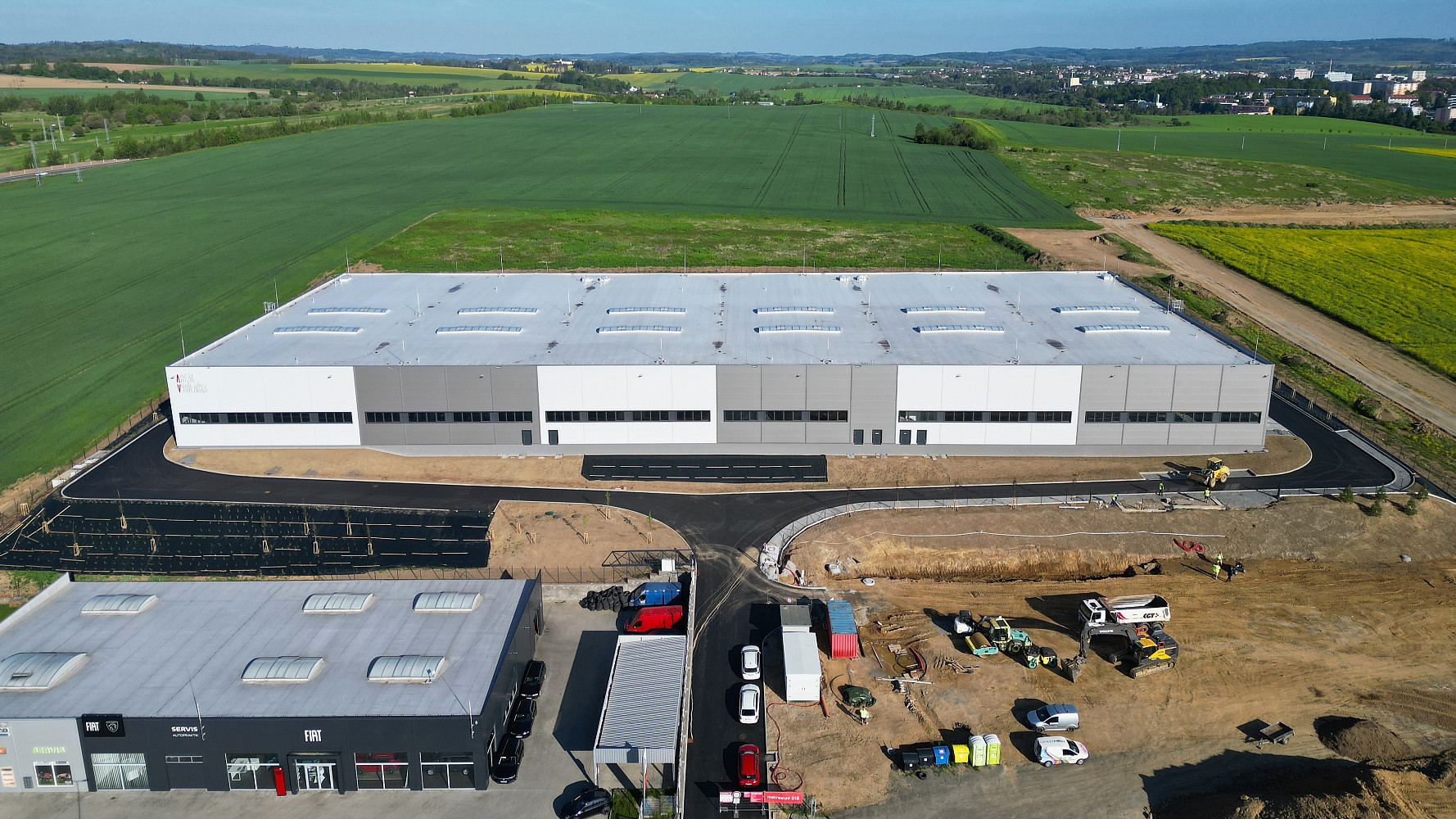 Pronájem skladovacích prostor 10 000 m² – fotografie 2