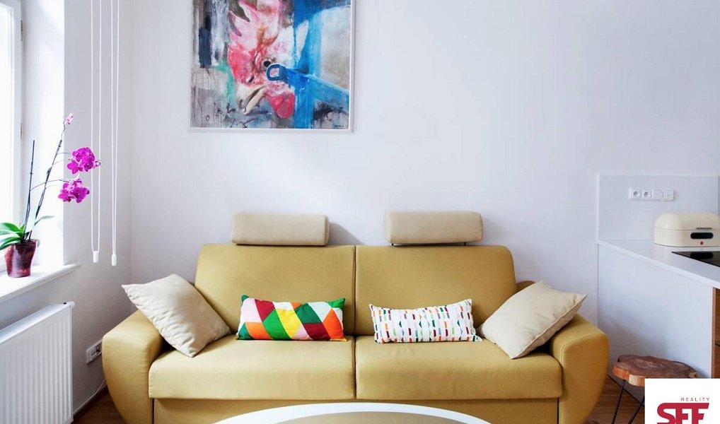 Pronájem bytu 2+kk 56 m², Praha – náhled fotky 2