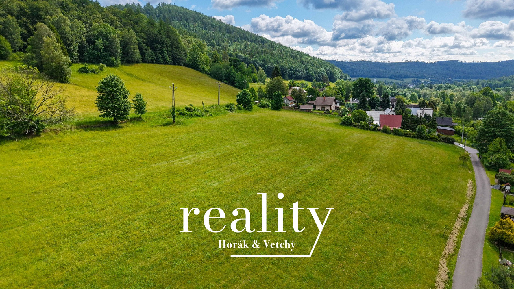Prodej stavebního pozemku 8 250 m²