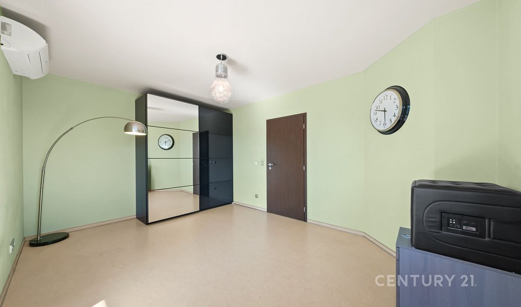 Pronájem domu 210 m² s pozemkem 1 586 m², Mukařov – náhled fotky 28