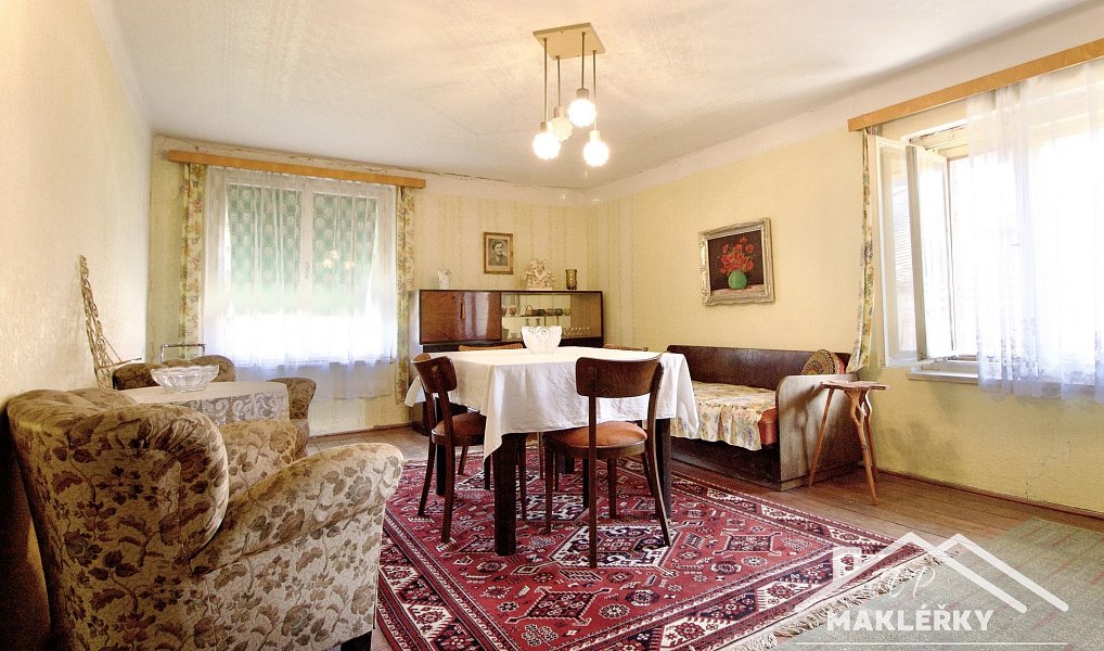Prodej domu 168 m² s pozemkem 2 068 m², Močovice – náhled fotky 3
