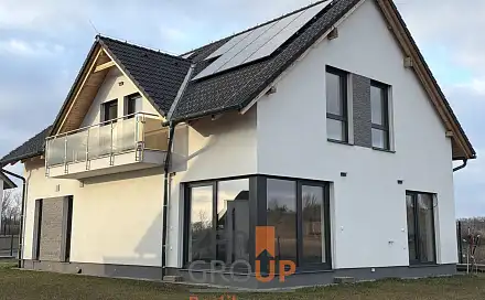 Prodej domu 228 m² s pozemkem 646 m², Dříteč, okres Pardubice