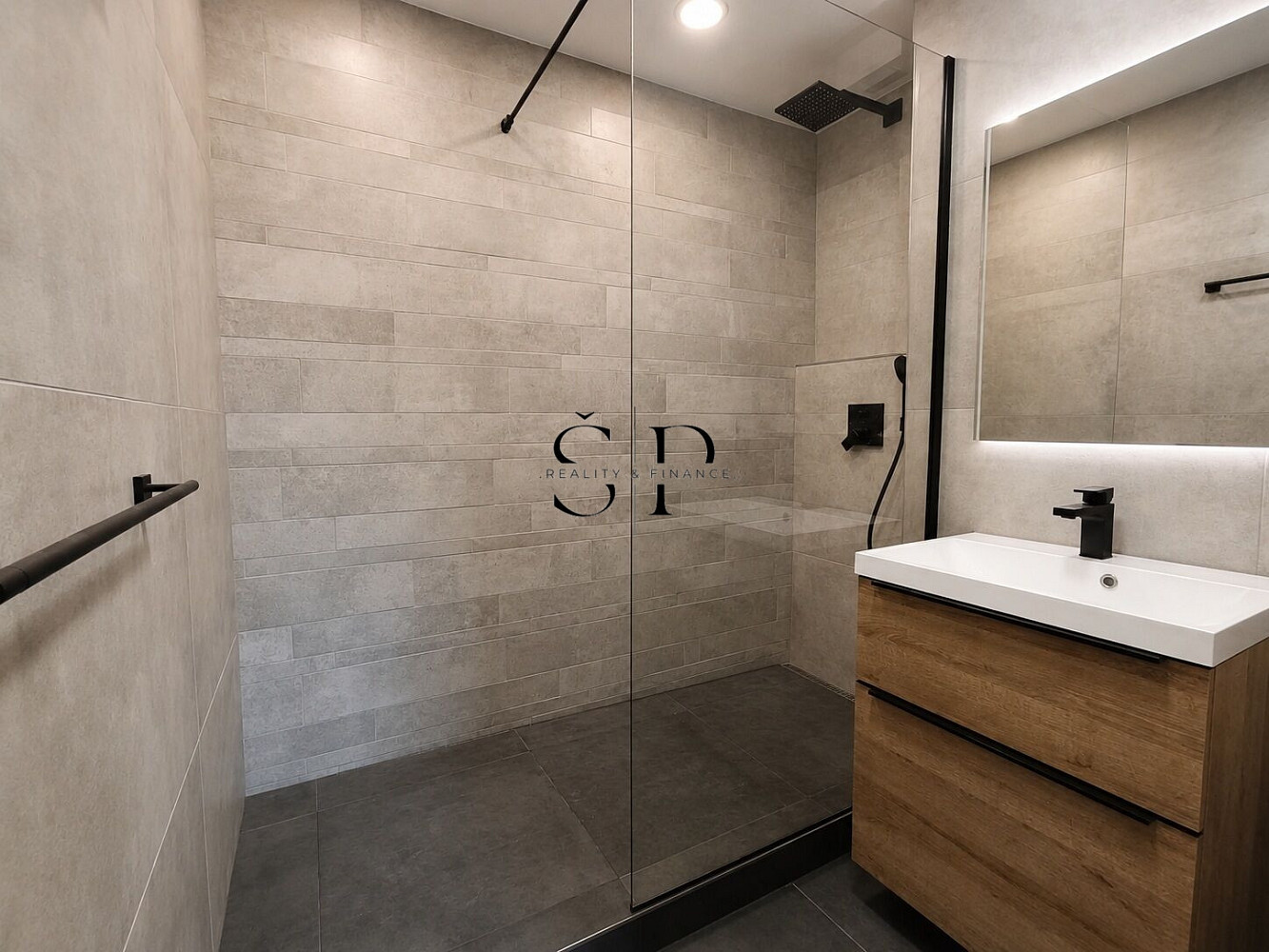 Pronájem bytu 2+1 65 m² – fotografie 5