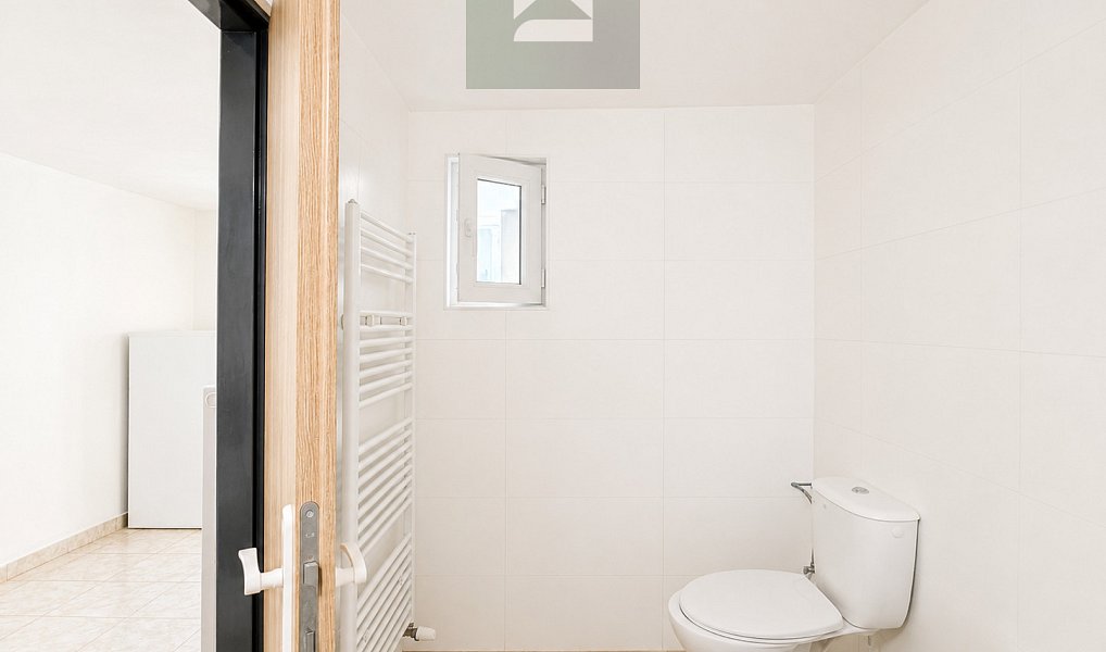 Prodej domu 200 m² s pozemkem 296 m², Plzeň – náhled fotky 18