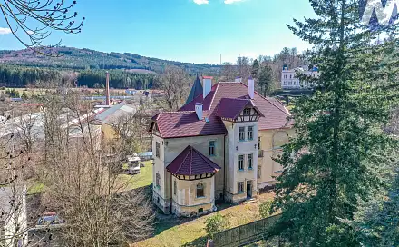 Prodej domu 812 m² s pozemkem 2 001 m², Holoubkov, okres Rokycany