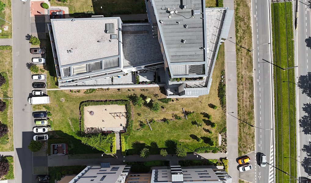 Pronájem bytu 1+kk 35 m², Praha – náhled fotky 13