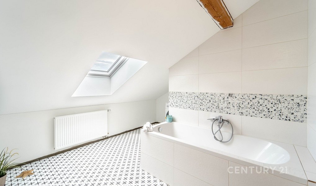 Prodej domu 417 m² s pozemkem 1 139 m², Křenice – náhled fotky 34