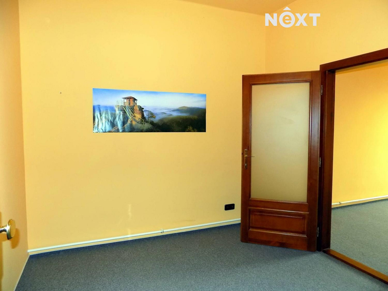 Pronájem kanceláře 87 m² — photo 2