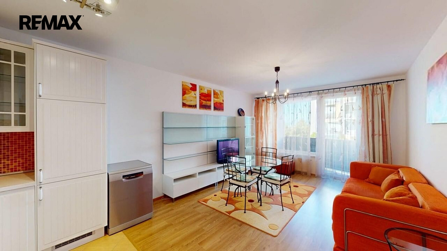 Pronájem bytu 2+kk 51 m² – fotografie 2