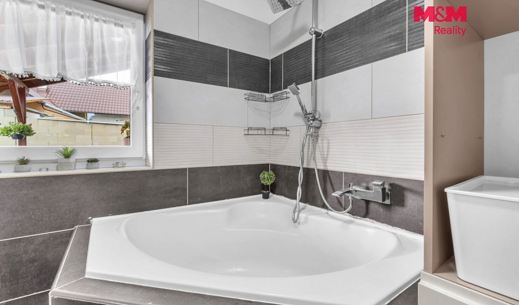 Prodej domu 105 m² s pozemkem 433 m², Rožďalovice – náhled fotky 8