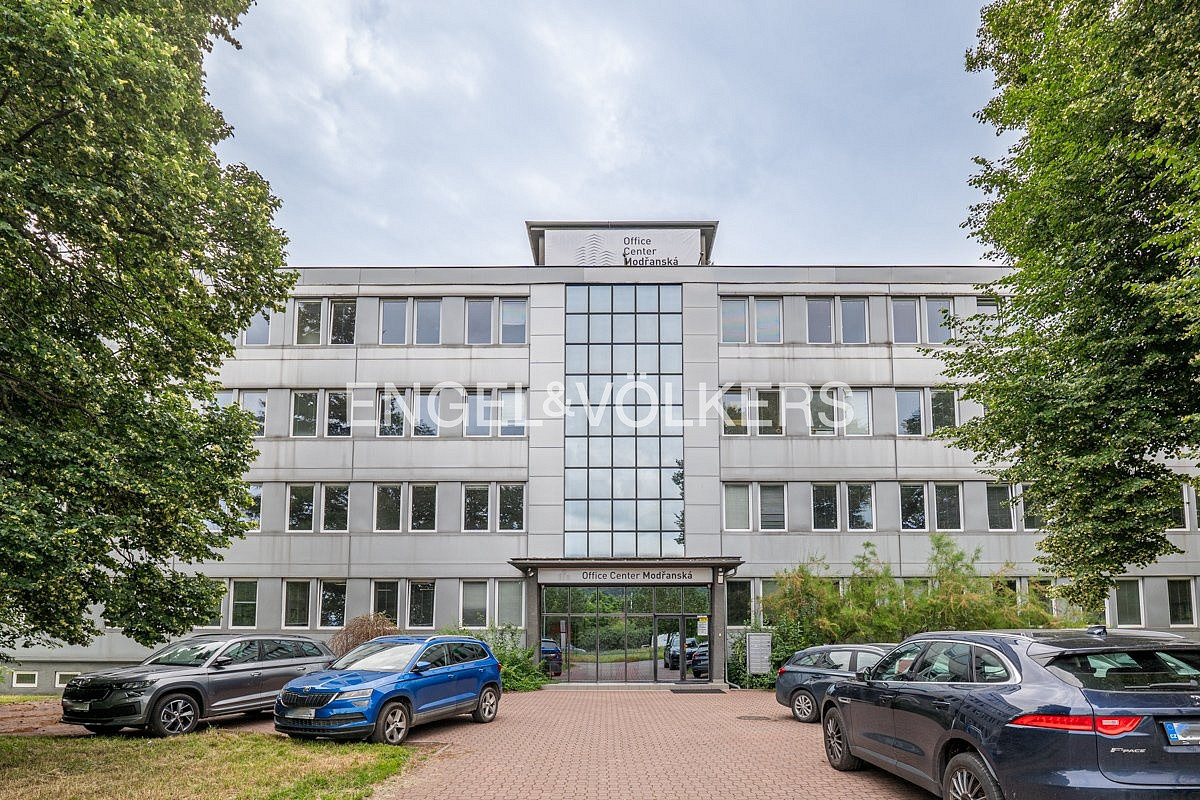 Pronájem kanceláře 110 m²