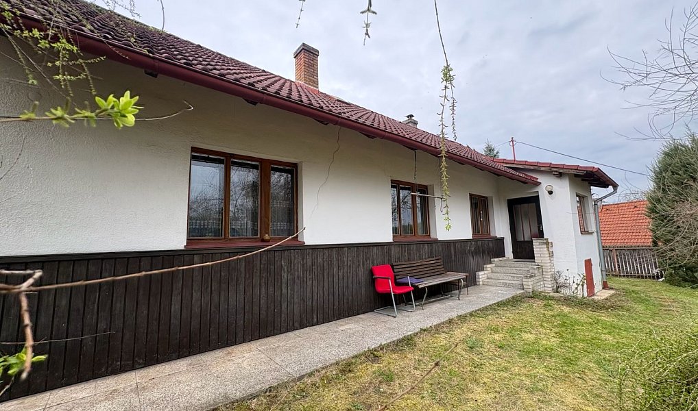 Prodej chalupy 60 m² s pozemkem 1 033 m², Staré Hrady – náhled fotky 2
