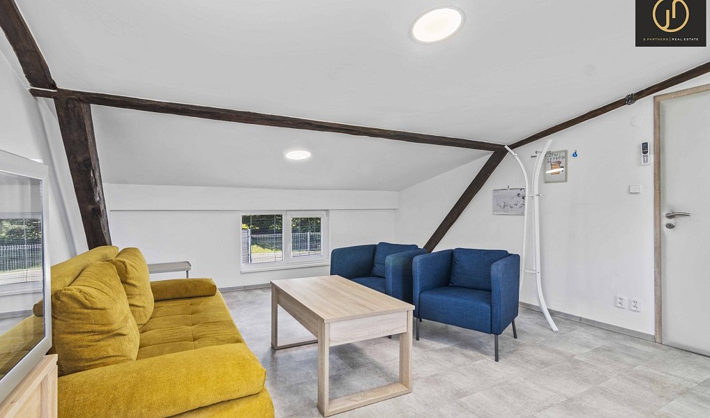 Prodej kanceláře 228 m², Beroun – náhled fotky 16