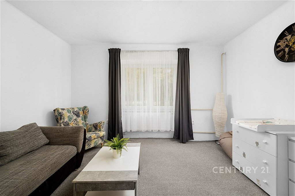 Prodej domu 270 m² s pozemkem 1 064 m² — photo 2