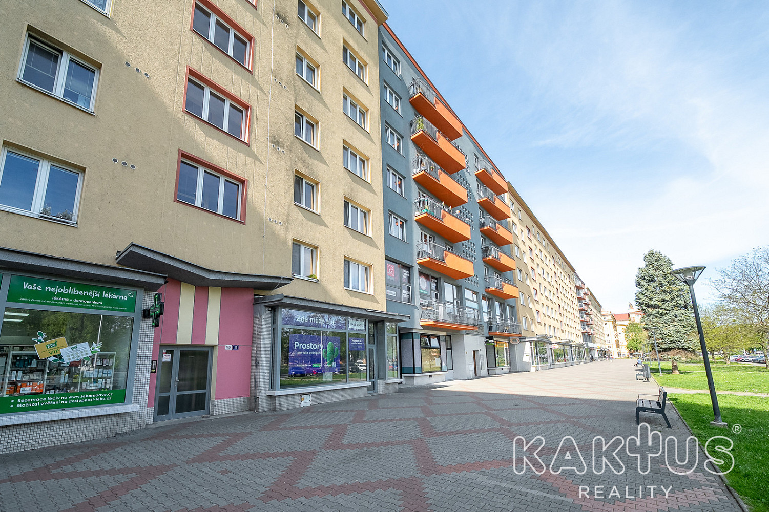 Pronájem obchodních prostor 80 m²