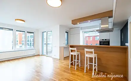 Pronájem bytu 3+kk 89 m²