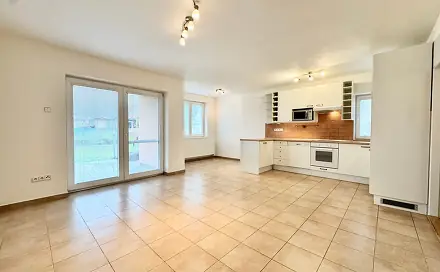 Pronájem domu 202 m² s pozemkem 463 m², Na Lázeňce, Praha 10 - Dubeč