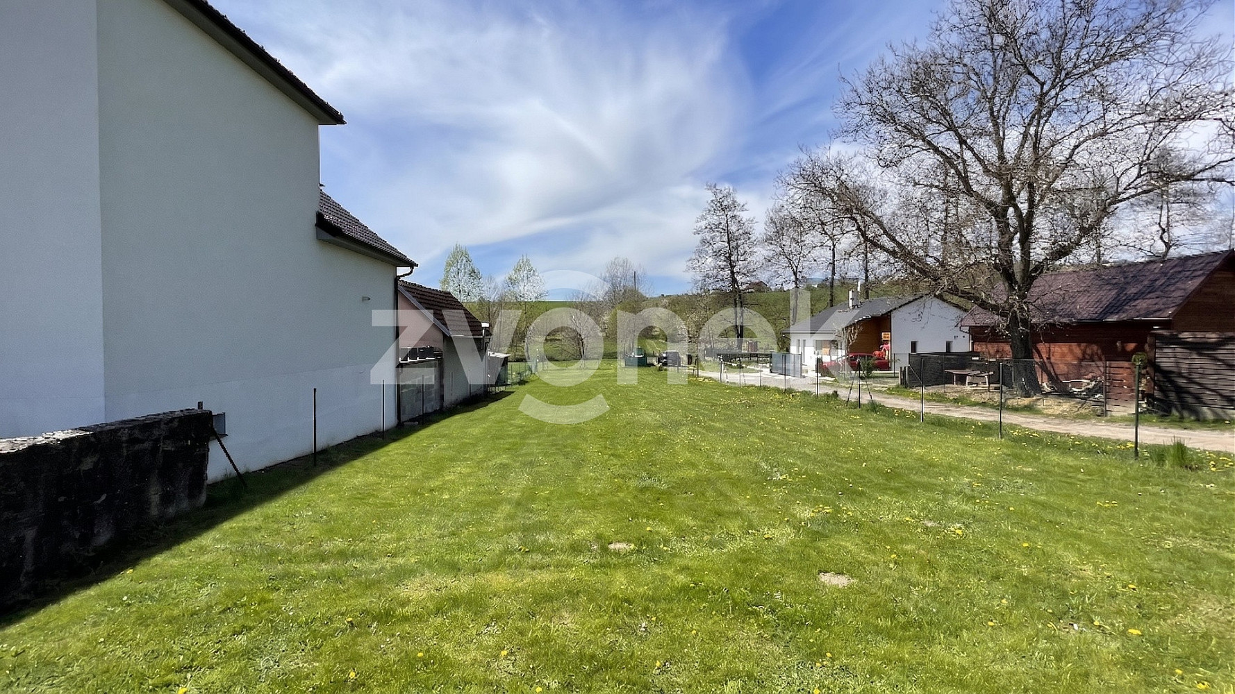 Prodej stavebního pozemku 600 m² – fotografie 5