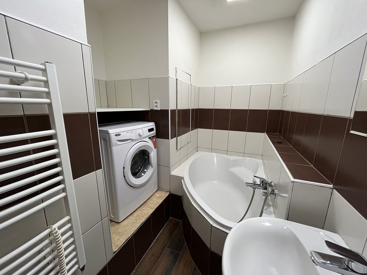 Pronájem bytu 2+1 52 m²