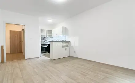 Pronájem bytu 2+kk 38 m², Družba, Hulín, okres Kroměříž