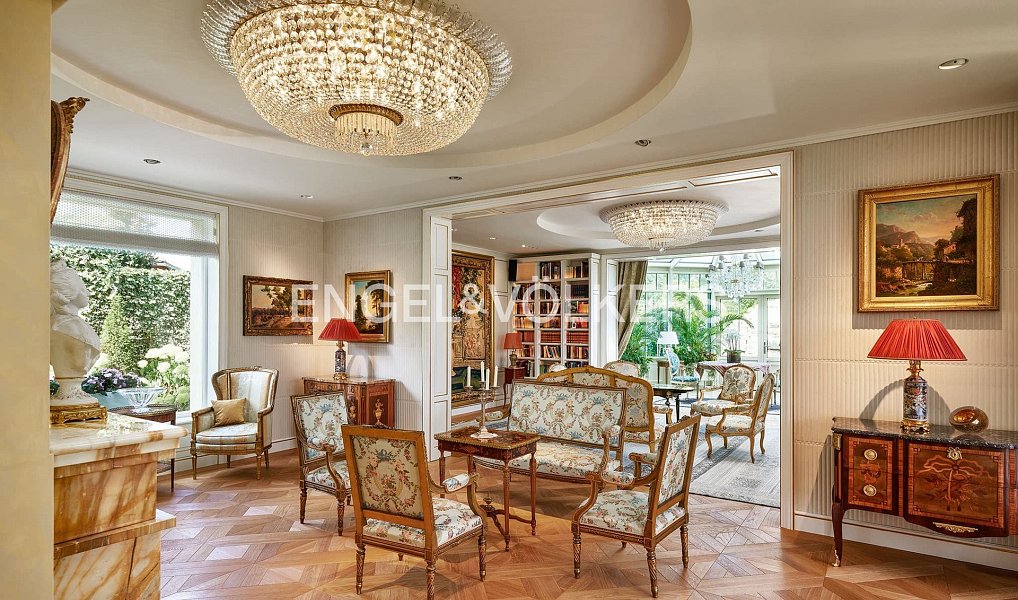 Prodej domu 606 m² s pozemkem 1 155 m², Praha – náhled fotky 2