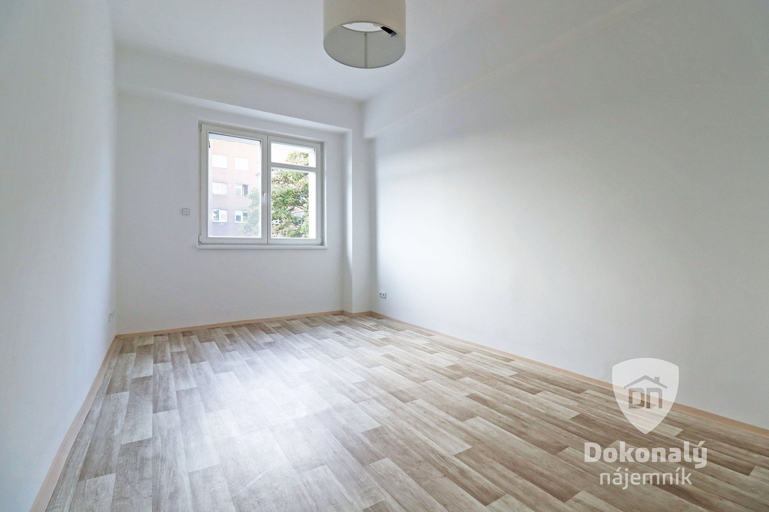 Pronájem bytu 2+1 56 m² – fotografie 2