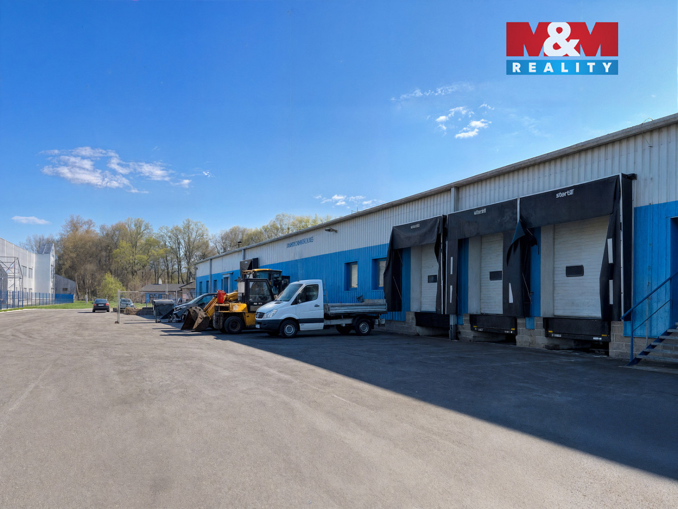 Pronájem obchodních prostor 1 300 m² — photo 3