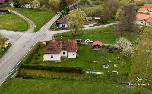 Prodej domu 110 m² s pozemkem 1 268 m², Chroboly - Leptač, okres Prachatice