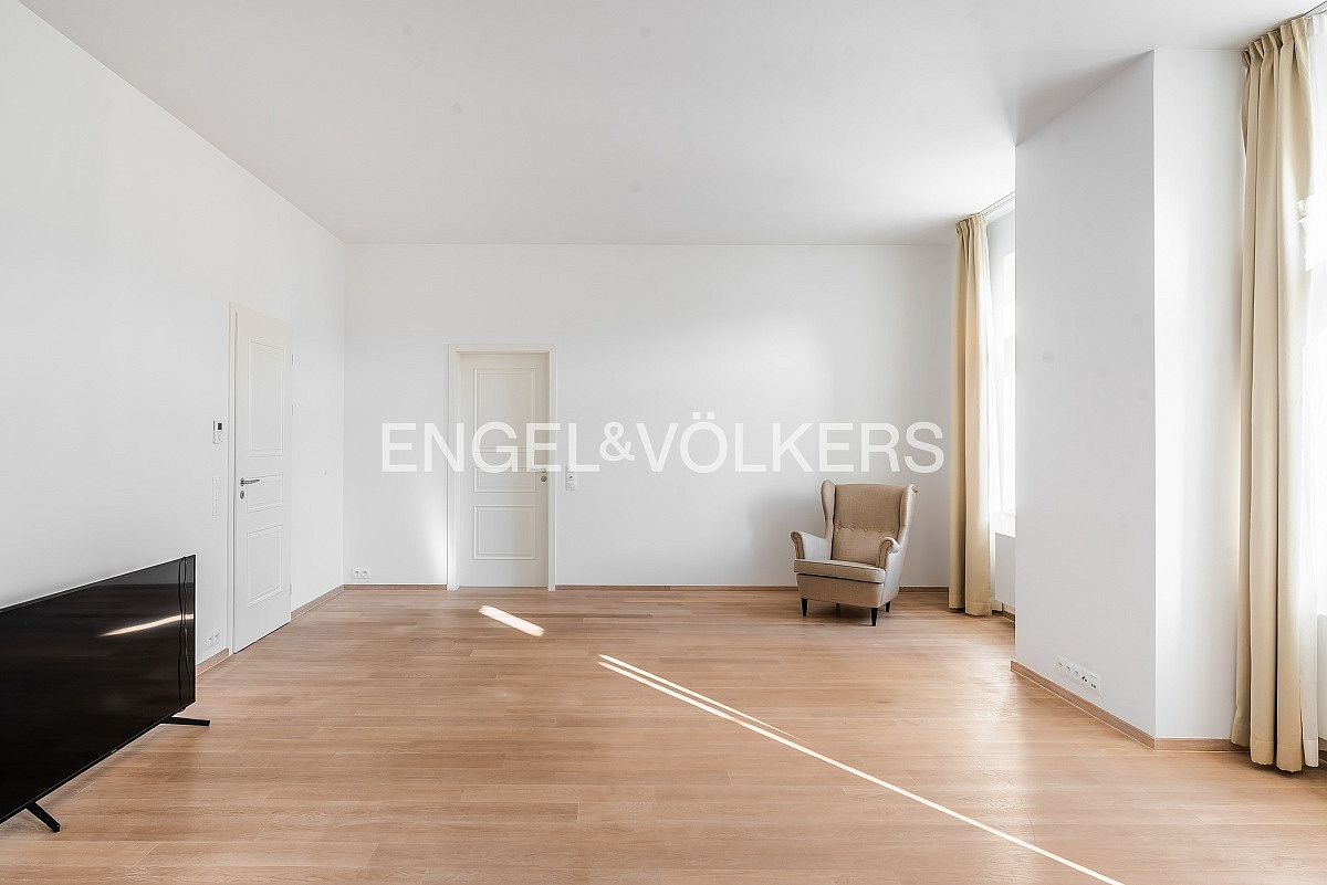 Pronájem bytu 3+kk 103 m² – fotografie 4