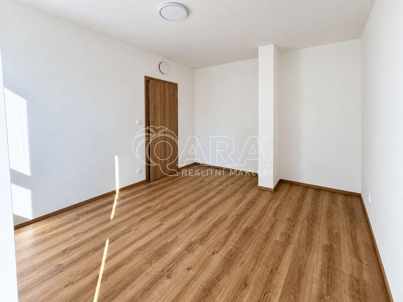 Pronájem bytu 2+kk 45 m² – fotografie 4